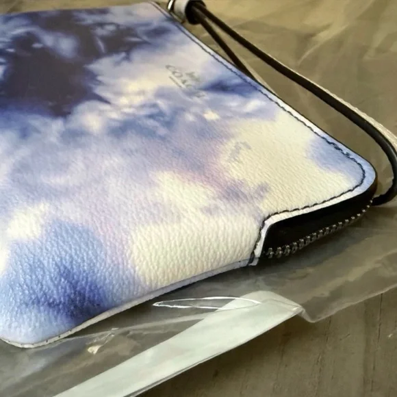 Coach Limited Edition Tie Dye Corner Zip Wristlet - Picture 3 of 6